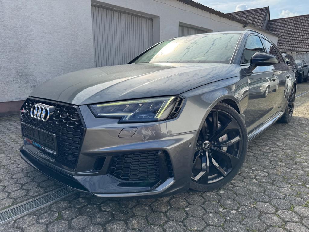 Audi RS4