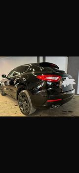 Maserati Levante Benzin 3.0 V6 257kW 4x4 Auto - - Maserati Levante von privat