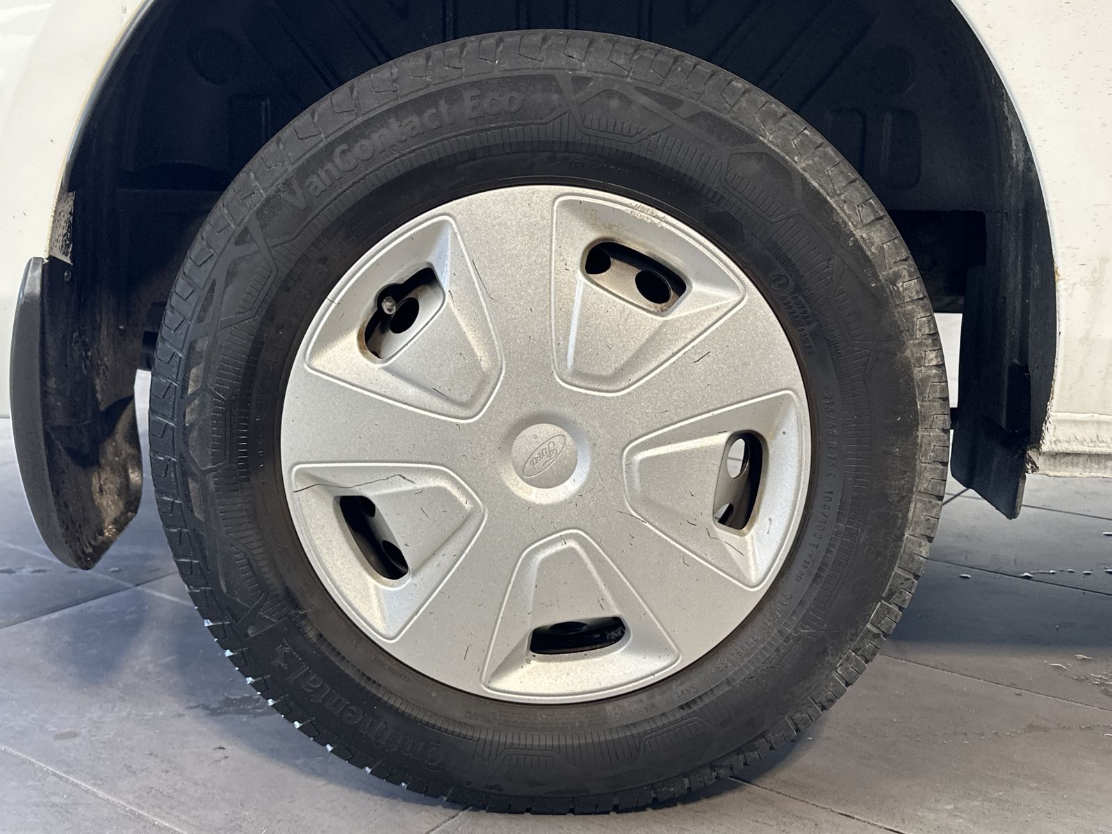 Fahrzeugabbildung Ford Custom 300 L2 NAV+BLUETOOTH+KAMERA+KLIMA+SHZ+ACC
