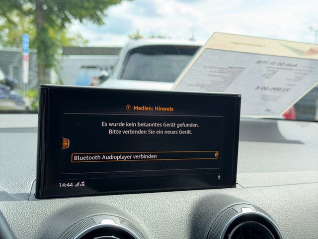 Q2 35 TFSI 7-Gang S tronic Navigation, LED, ACC