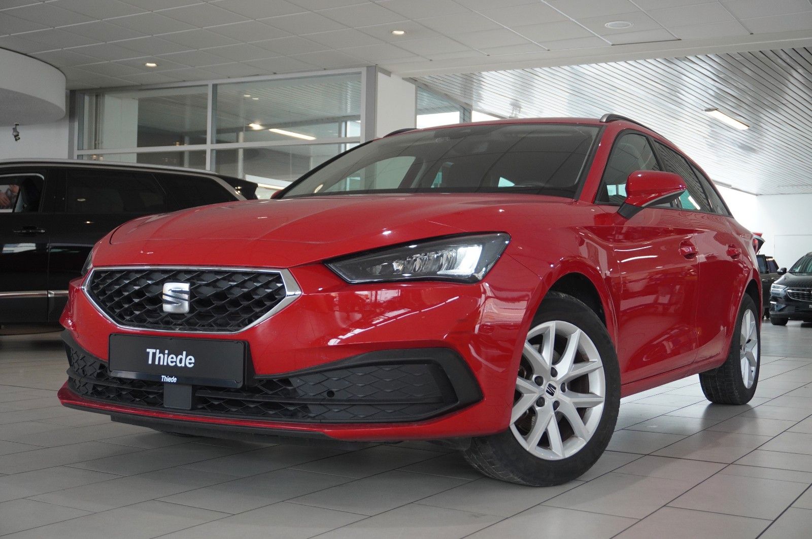 Fahrzeugabbildung SEAT Leon ST 2.0 TSI STYLE NAVI/LED/KAMERA/VIRT./DAB+