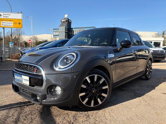 MINI Cooper S / NAVI / XENON/ SCHECKHEFT