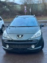 Peugeot 207  2009 Automatik, Top gepflegt - Peugeot 207 Gebrauchtwagen in Saarbrücken