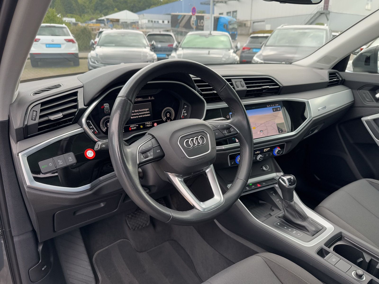 Audi Q3 45 TFSIe LED NAVI+ PANO AHK foto 6