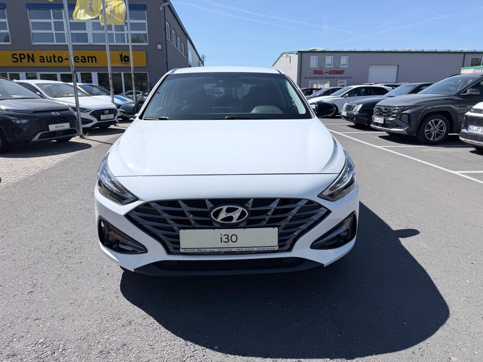 Hyundai i30 Edition 30+ LED/NAVI/1.HAND/CHECKHEFT