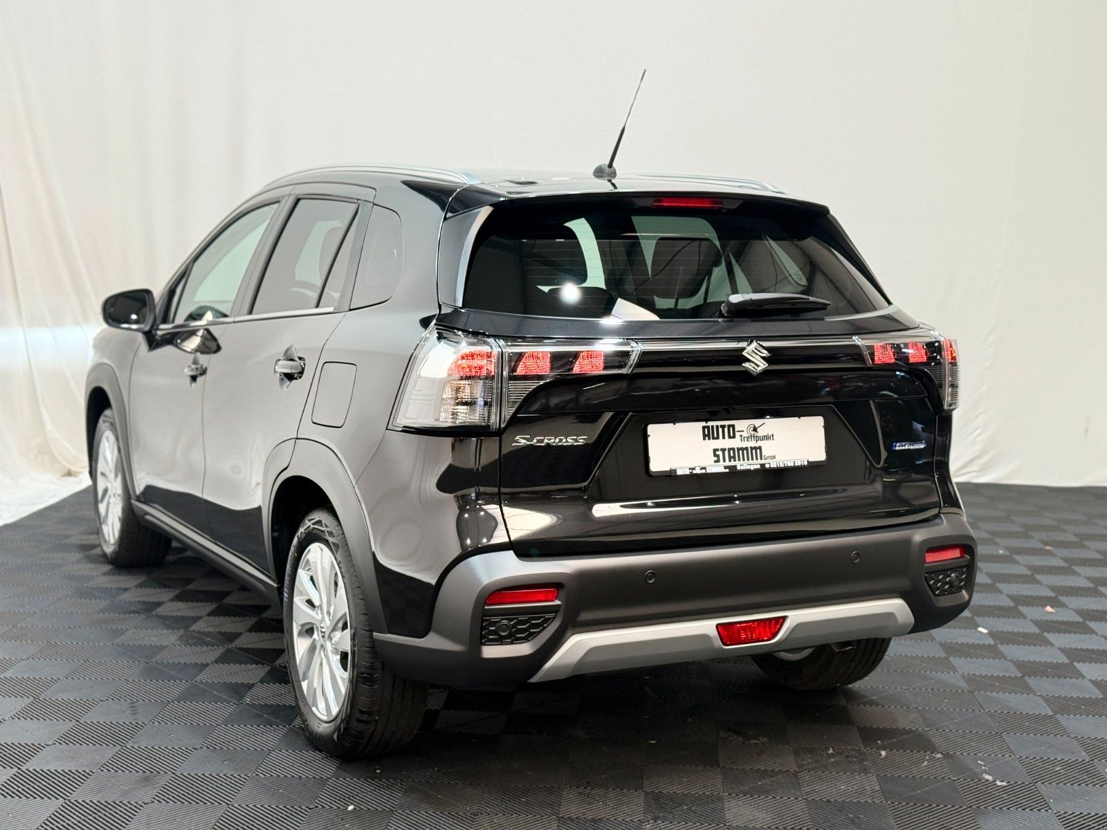 Fahrzeugabbildung Suzuki (SX4) S-Cross 1.4 BOOSTERJET Hybrid Comfort