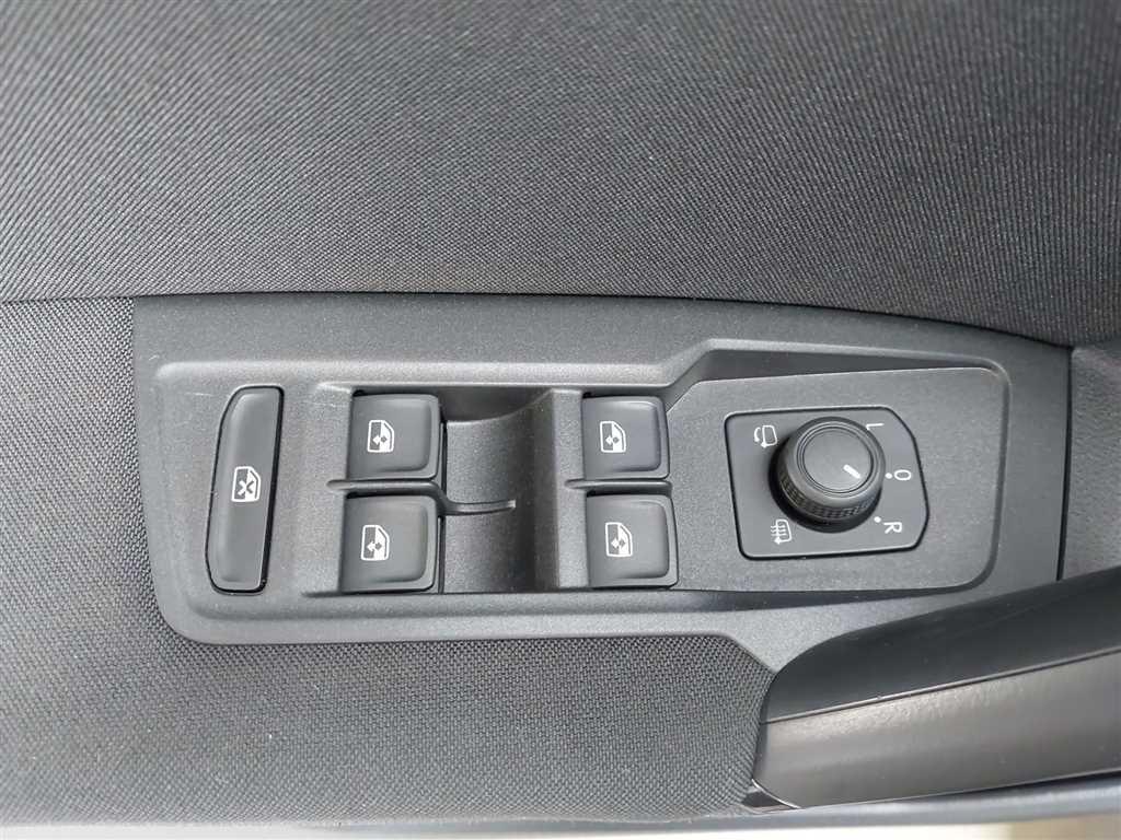 Volkswagen Tiguan Life 2.0 TSI DSG 4MOTION Navi AHK Sitzhz, миниатюра 13