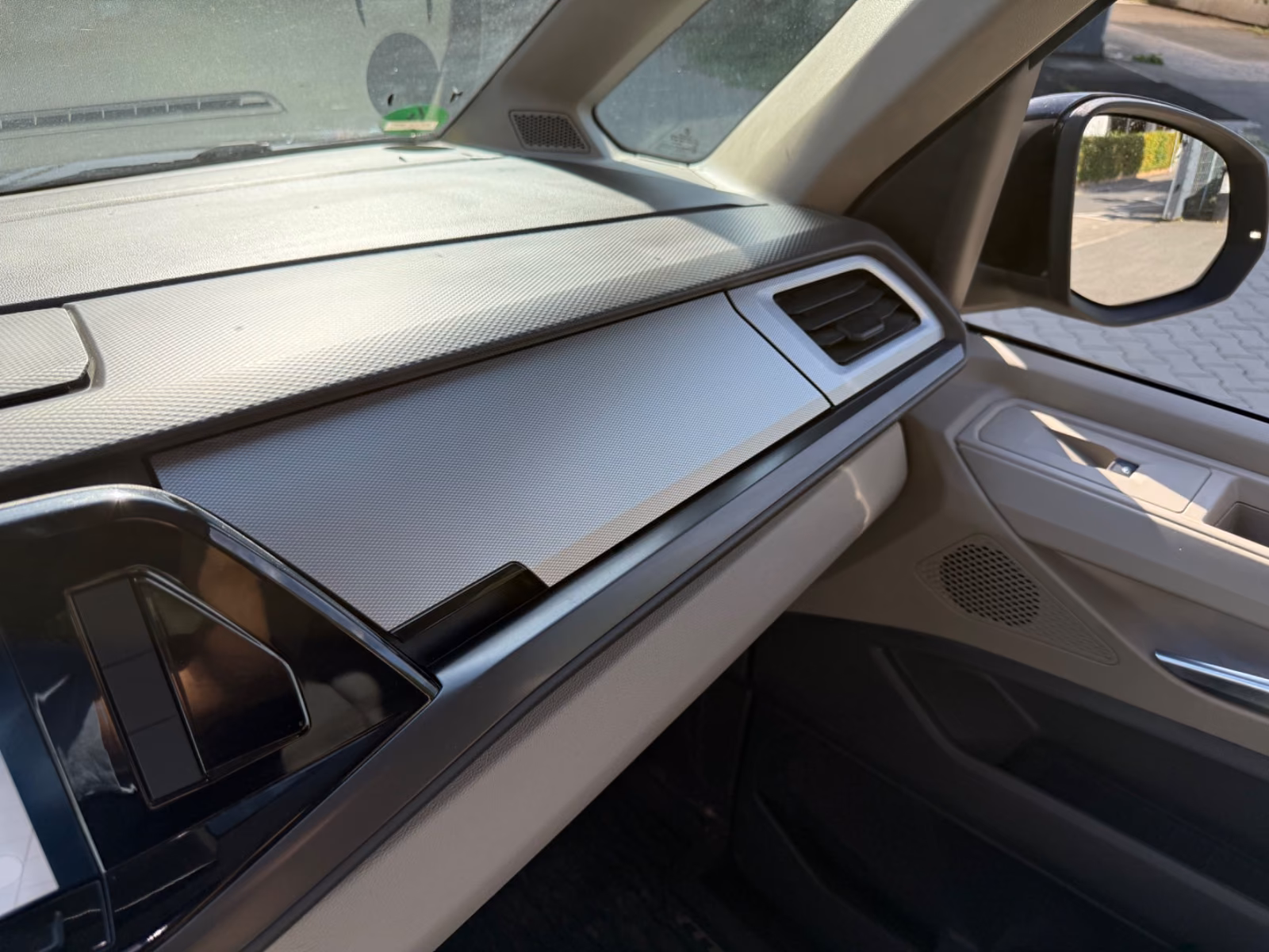 Volkswagen T7 Multivan 2.0 TDI MwSt DSG 6 Sitze AHK ACC LED, миниатюра 22