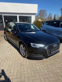Audi A4 - 1