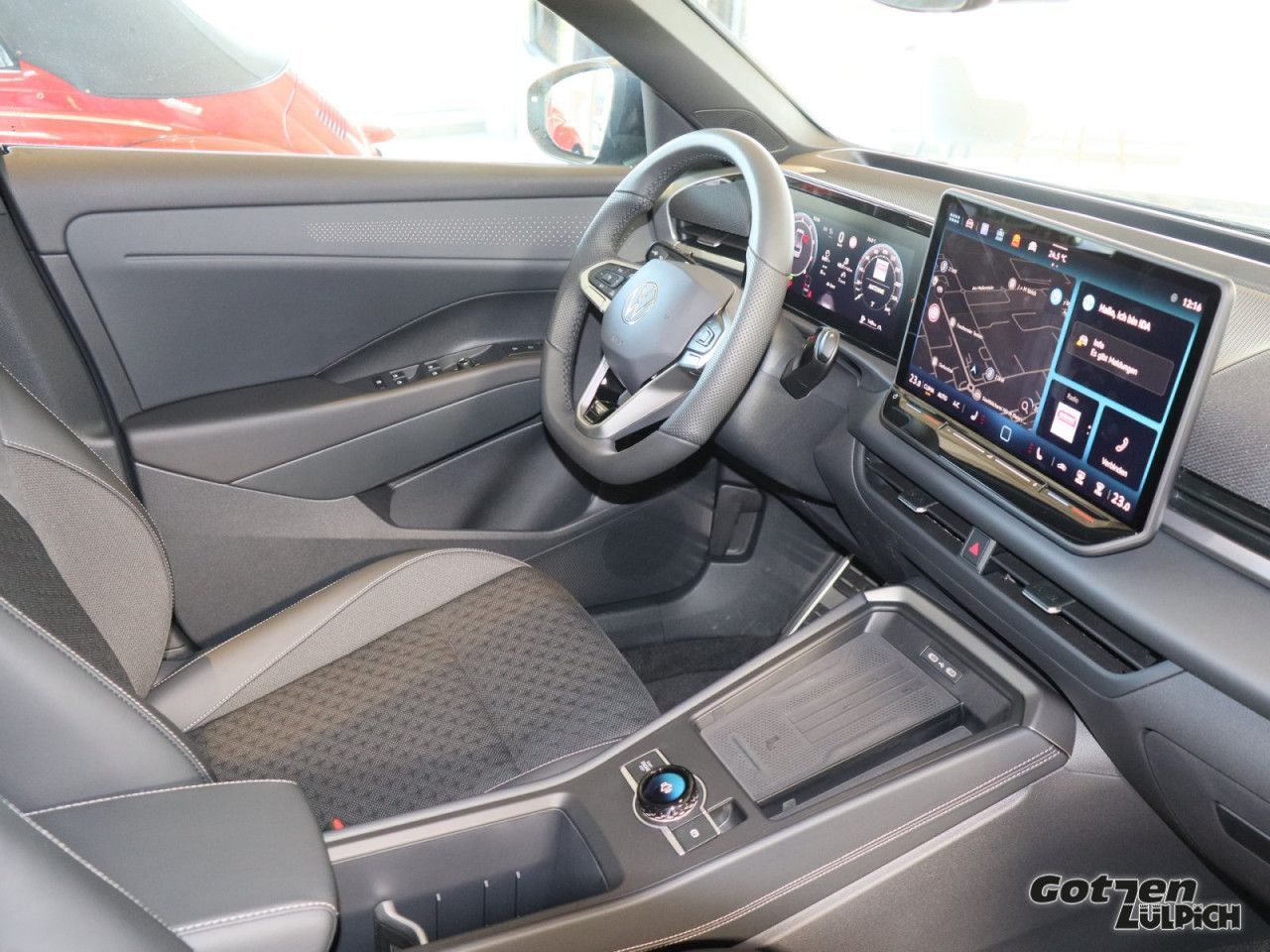 Fahrzeugabbildung Volkswagen T-Roc R-Line 1,5TSI LED-Matrix AHK DSG Navi Easy