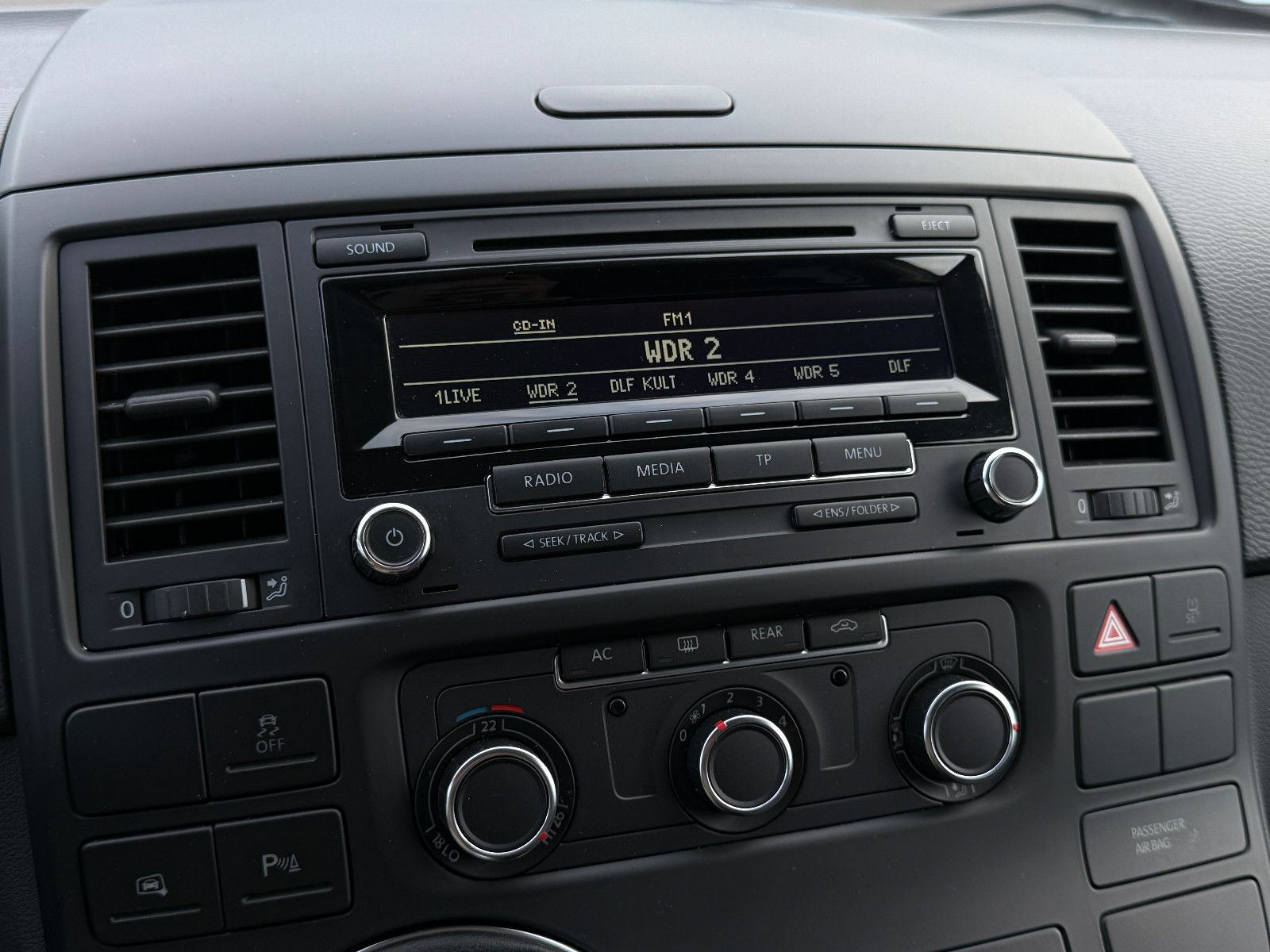 Fahrzeugabbildung Volkswagen T5 Multivan Edition 25 DAB GRA Side-Assist PDC