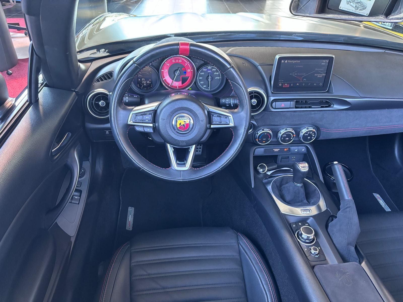 Fahrzeugabbildung Abarth 124 Spider Navi BOSE LED LEDER ALU