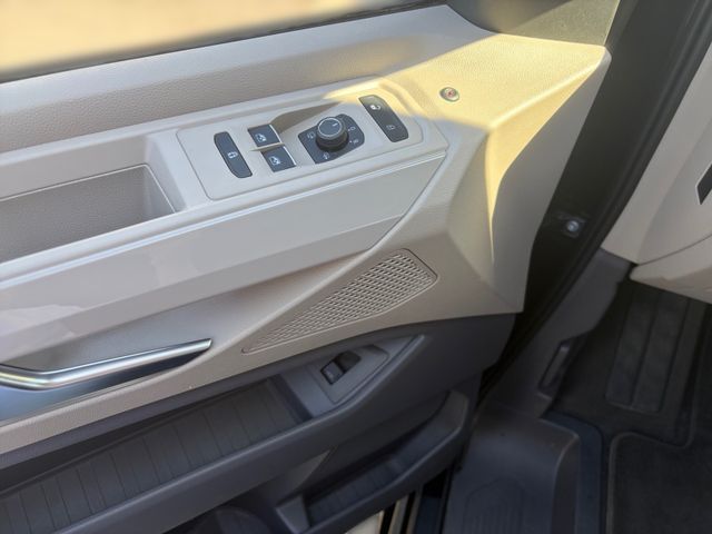 Multivan T7 2.0 TSI Style Vollausstattung