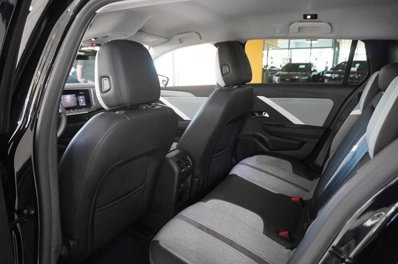 Fahrzeugabbildung Opel Astra L ST 1.5D ELEGANCE NAVI/LED/KAMERA/ACC/DAB
