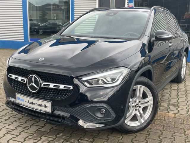 Mercedes-Benz GLA 200 4Matic*LED*PANO*LEDER*WIDE*NAV*PDC*AHK*