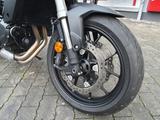 Honda CB750 Hornet aus 1. Hand mit Sturzpads - HONDA MOTORRAD 750