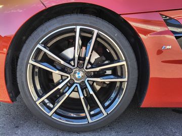 BMW Z4 sDrive20i A M Sportpaket HiFi DAB WLAN RFK