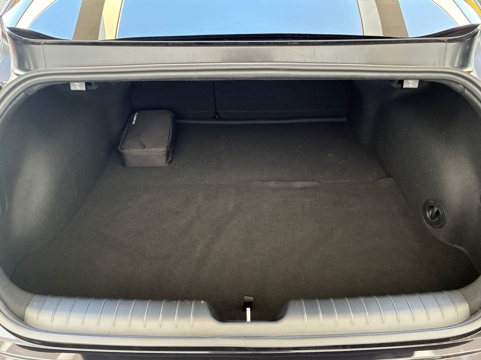 Fahrzeugabbildung Hyundai Ioniq 6 Elektro 77 Uniq 360,HUD,Kamera,LED,Navi