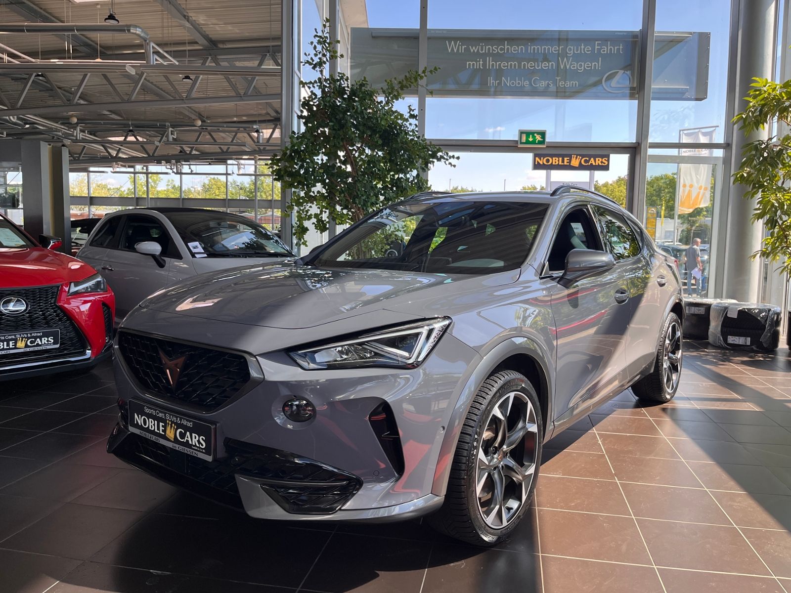 Fahrzeugabbildung CUPRA Formentor VZ 4Drive AHK PANO LEDER BEATS 19"