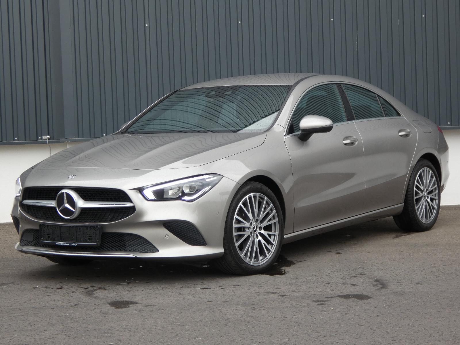 Mercedes-Benz CLA 180 Coupe Aut. LED Navi WIDESCREEN Teilleder