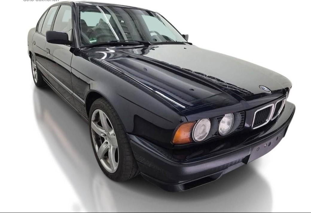 BMW 540iA 4.0 V8 SHADOW-LINE/SCHIEBEDACH/KLIMAAUT.