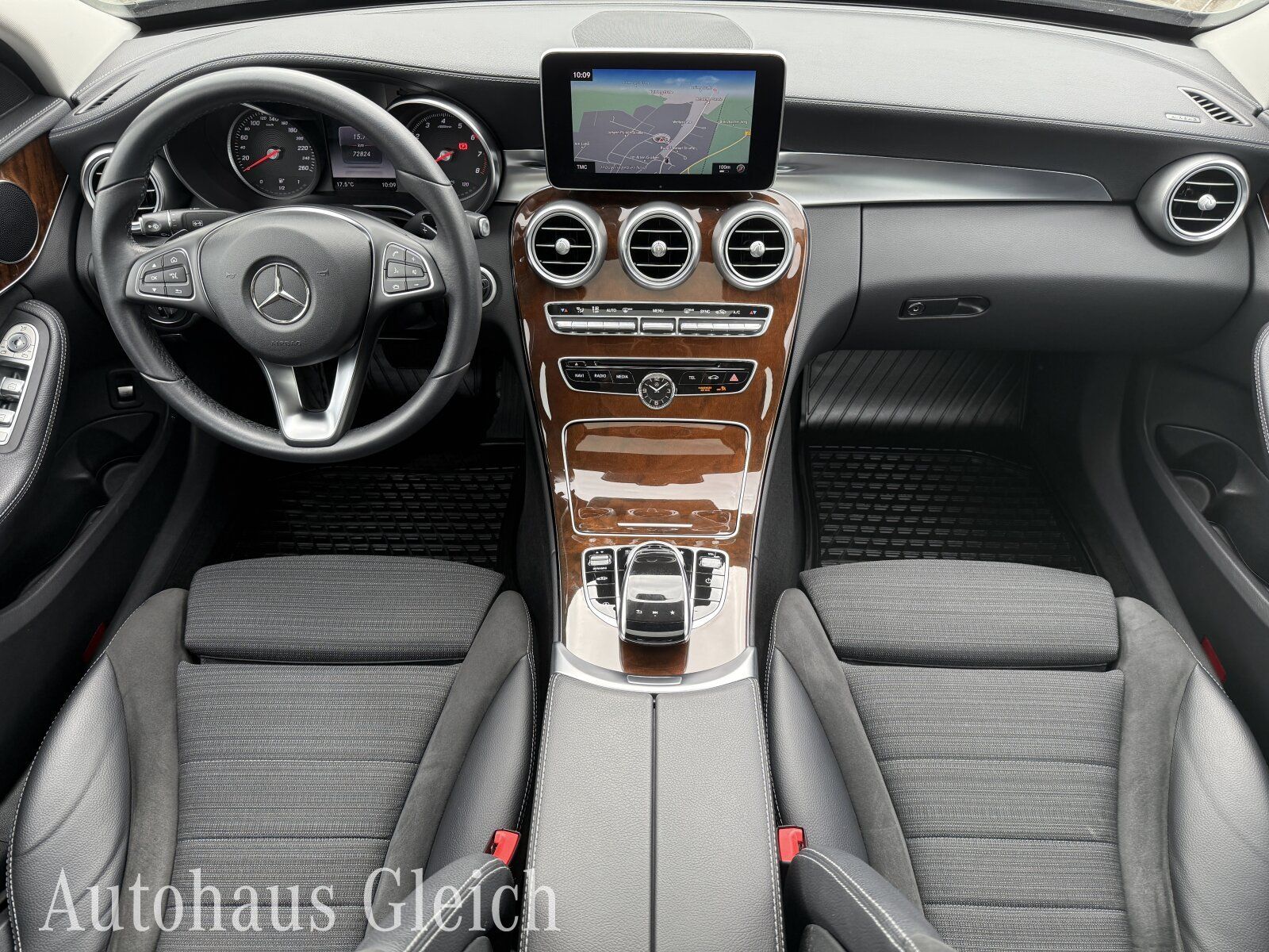 Fahrzeugabbildung Mercedes-Benz C 400 Exclusive 4Matic (EURO 6d-TEMP) COMAND APS