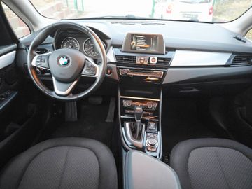 BMW 218 - 10