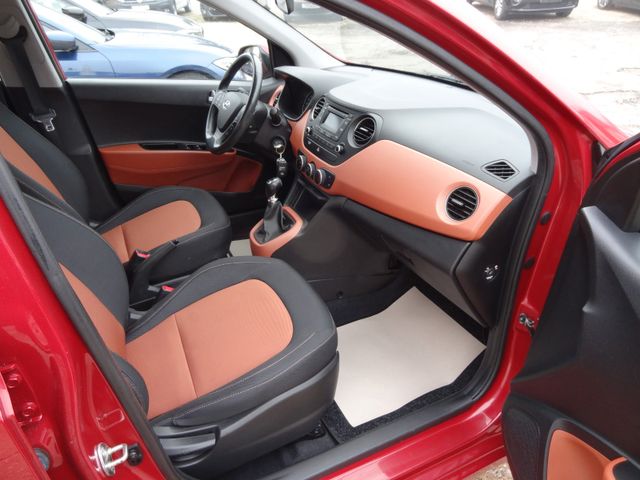 Fahrzeugabbildung Hyundai i10 FIFA World Cup Edition/2.Hd/Klima/Garantie/