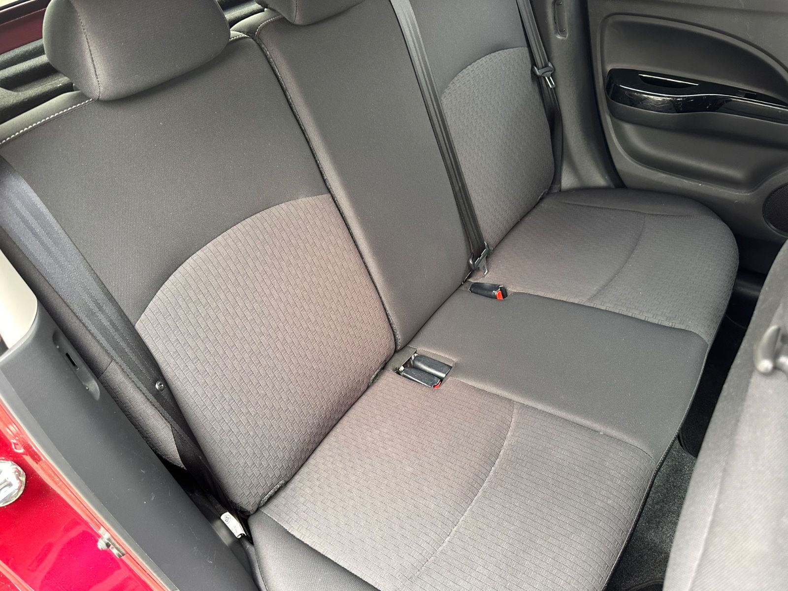 Fahrzeugabbildung Mitsubishi Space Star Edition 100+ Navi/SHZG/Klima/BT/PDC