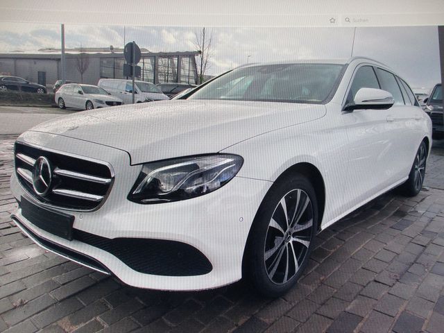 Mercedes-Benz E 220 d+Vollleder+Standheizung+LED+AHK