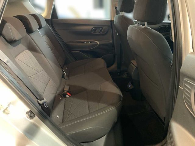 Fahrzeugabbildung Hyundai BAYON 1.0 T-GDI 48V-Hybrid Intro/Navi/Plus