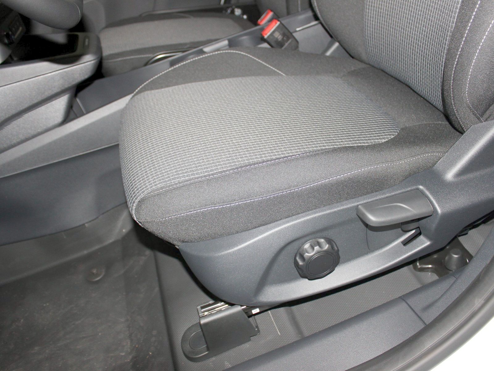 Fahrzeugabbildung Ford Transit Courier BEV Trend