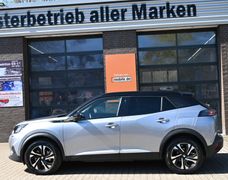 PEUGEOT 2008 e- GT NAVI 13tkm 1.Hd CAM Leder PEUGEOT 2008 e- GT NAVI 13tkm 1.Hd CAM Leder