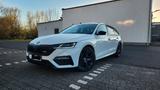 Skoda Octavia 2.0 TDI DSG RS Combi RS Head-up DigiTach