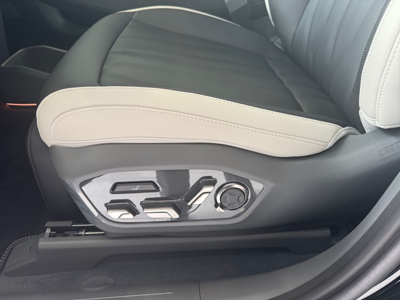 Fahrzeugabbildung Kia EV9 AWD GT-Line GD 21Z AHK