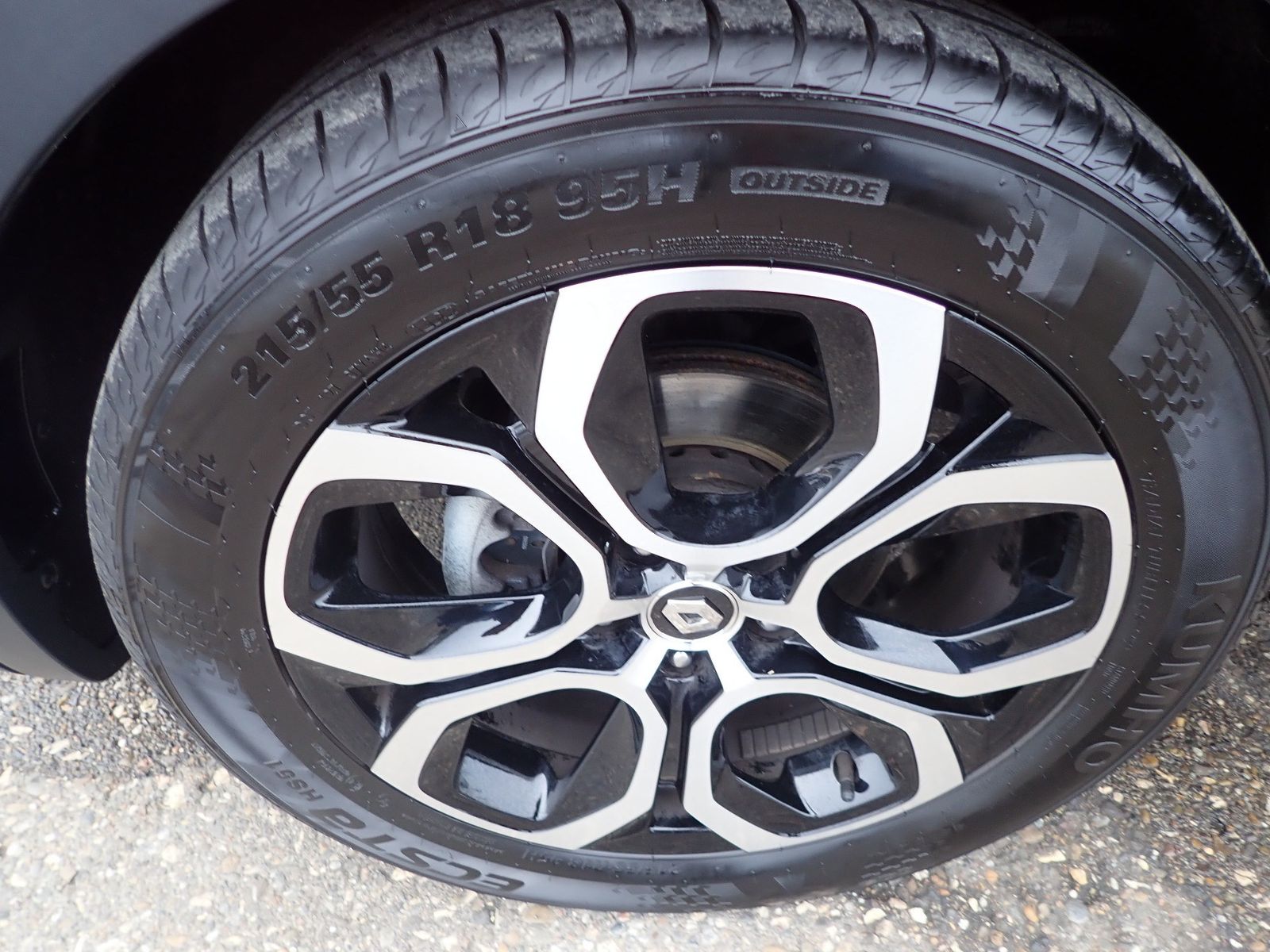 Fahrzeugabbildung Renault Arkana Intens TCe 140 EDC