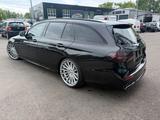 Mercedes-Benz E 400 E T-Modell D AMG 4Matic/PANO/HUD/DISTR/360 - Mercedes-Benz E 400 mit Diesel-Antrieb: Automatik