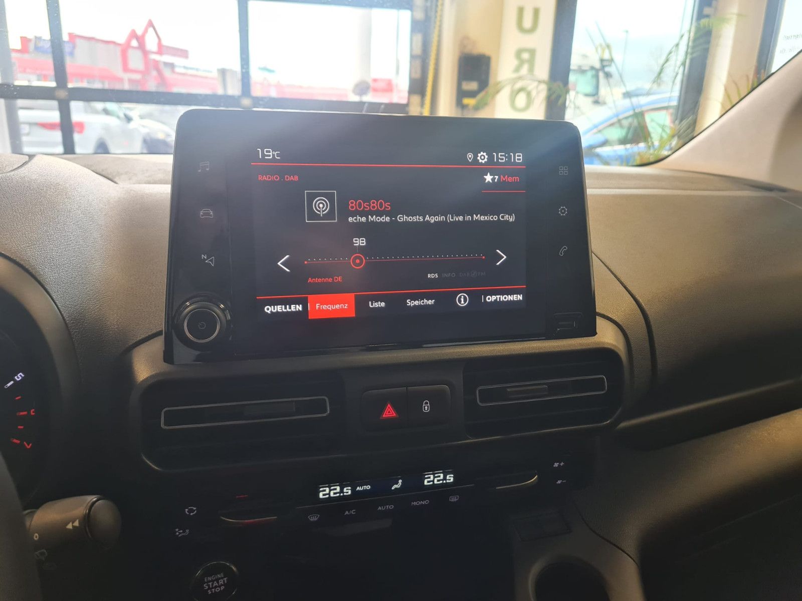 Fahrzeugabbildung Citroën Berlingo / KAMERA / SCHECKHEFT