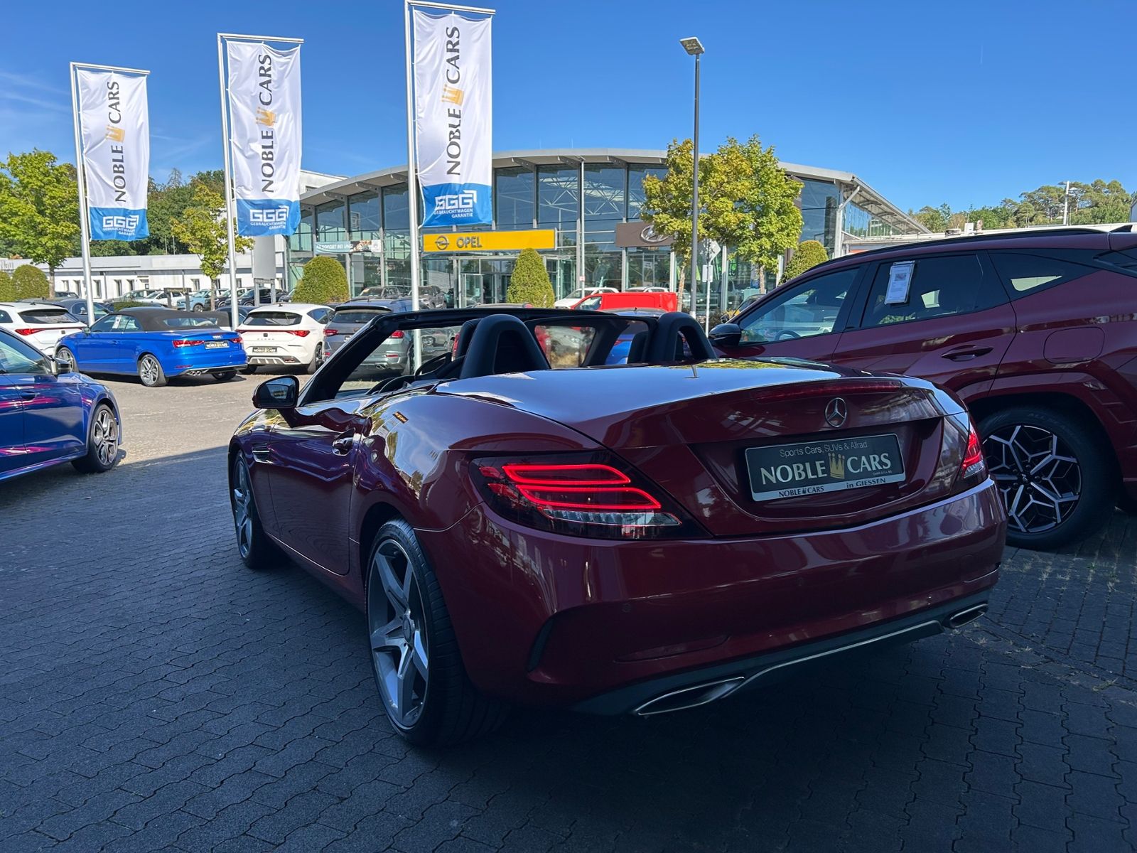 Fahrzeugabbildung Mercedes-Benz SLC 300 Roadster AMG Line KLIMA LED NAVI