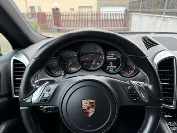 Porsche Cayenne - 10