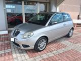Lancia Ypsilon 1.3 MJT 75 CV Argento - Lancia Ypsilon Argento mit Diesel-Antrieb
