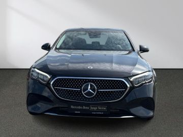 Mercedes E 200 - 5