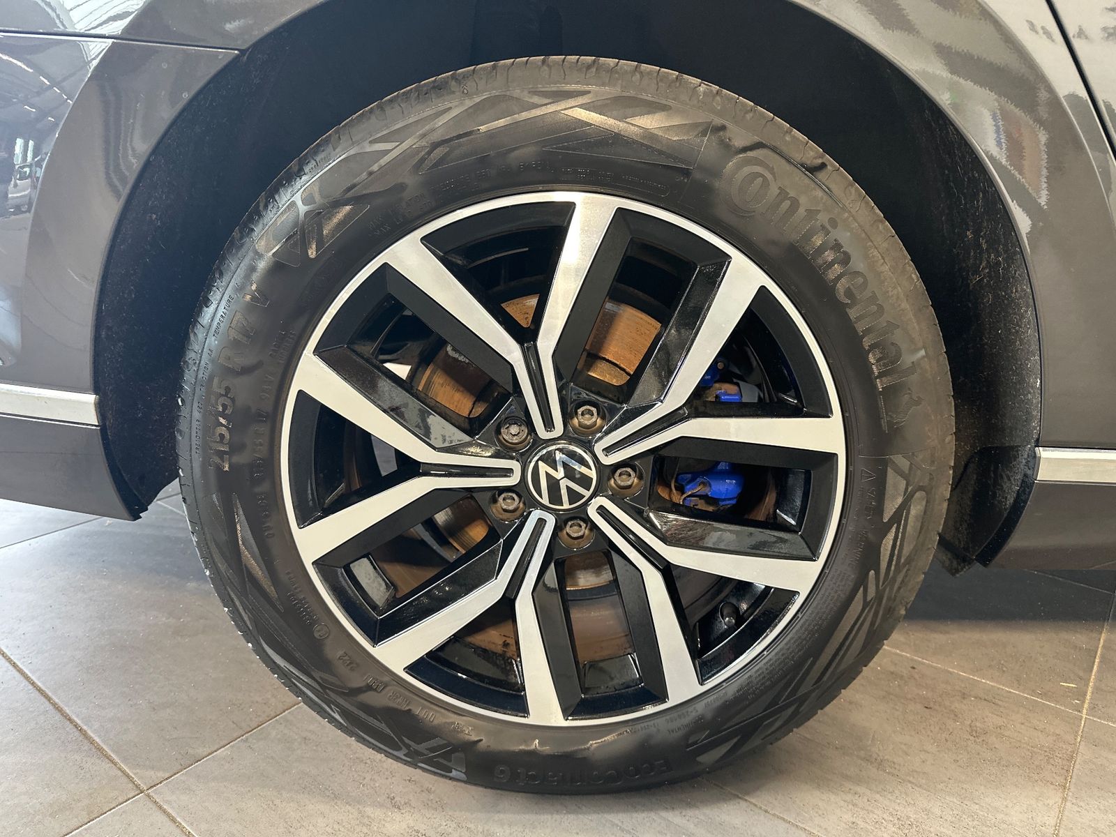 Fahrzeugabbildung Volkswagen Passat Variant GTE R-Line NAV+LED+KAM+HUD+AHK