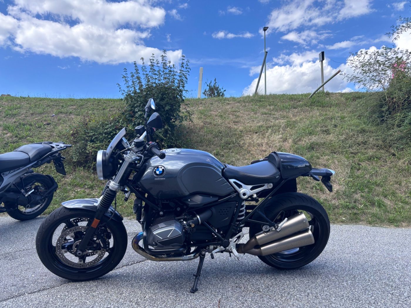 Fahrzeugabbildung BMW R nine T Pure, Heckumbau Carbon, Rizoma WS,