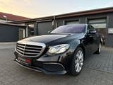 Mercedes-Benz E 200d EXCLUSIVE HOLZ/TOTENWINKEL/LED - Mercedes-Benz E 200: Exclusive