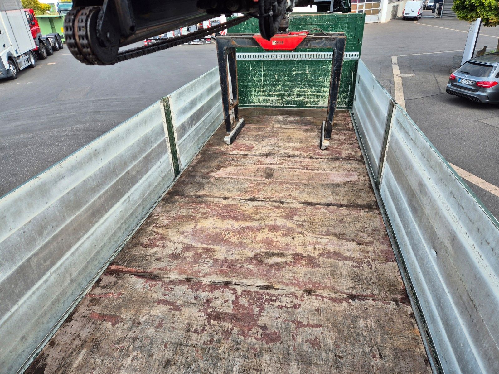 Fahrzeugabbildung MAN TGS 26.420 6x2-4 LL Hiab 177K PRO 2 Stück