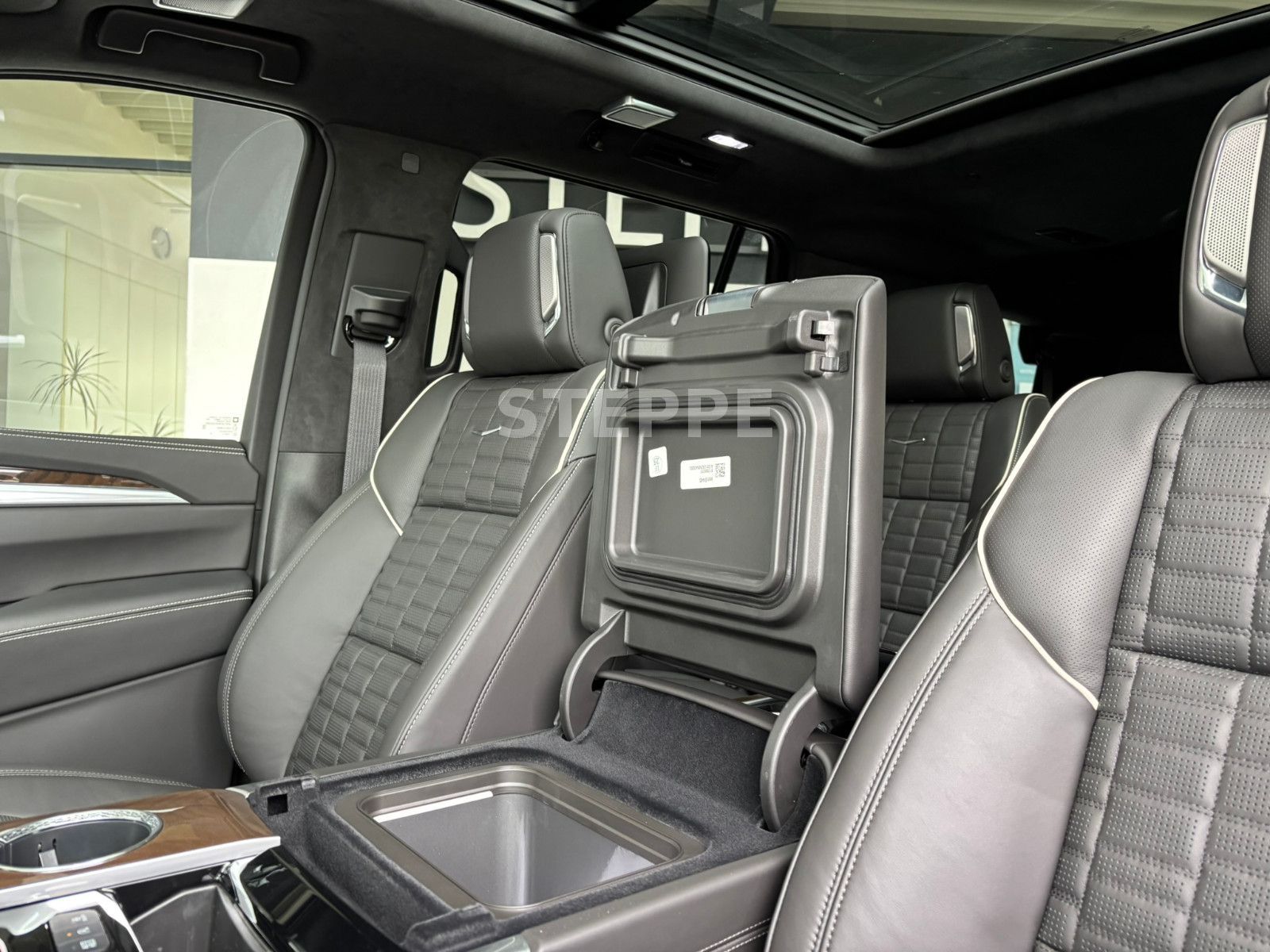 Cadillac Escalade FACELIFT MY26 6.2 V8 Sport Platinum 24"