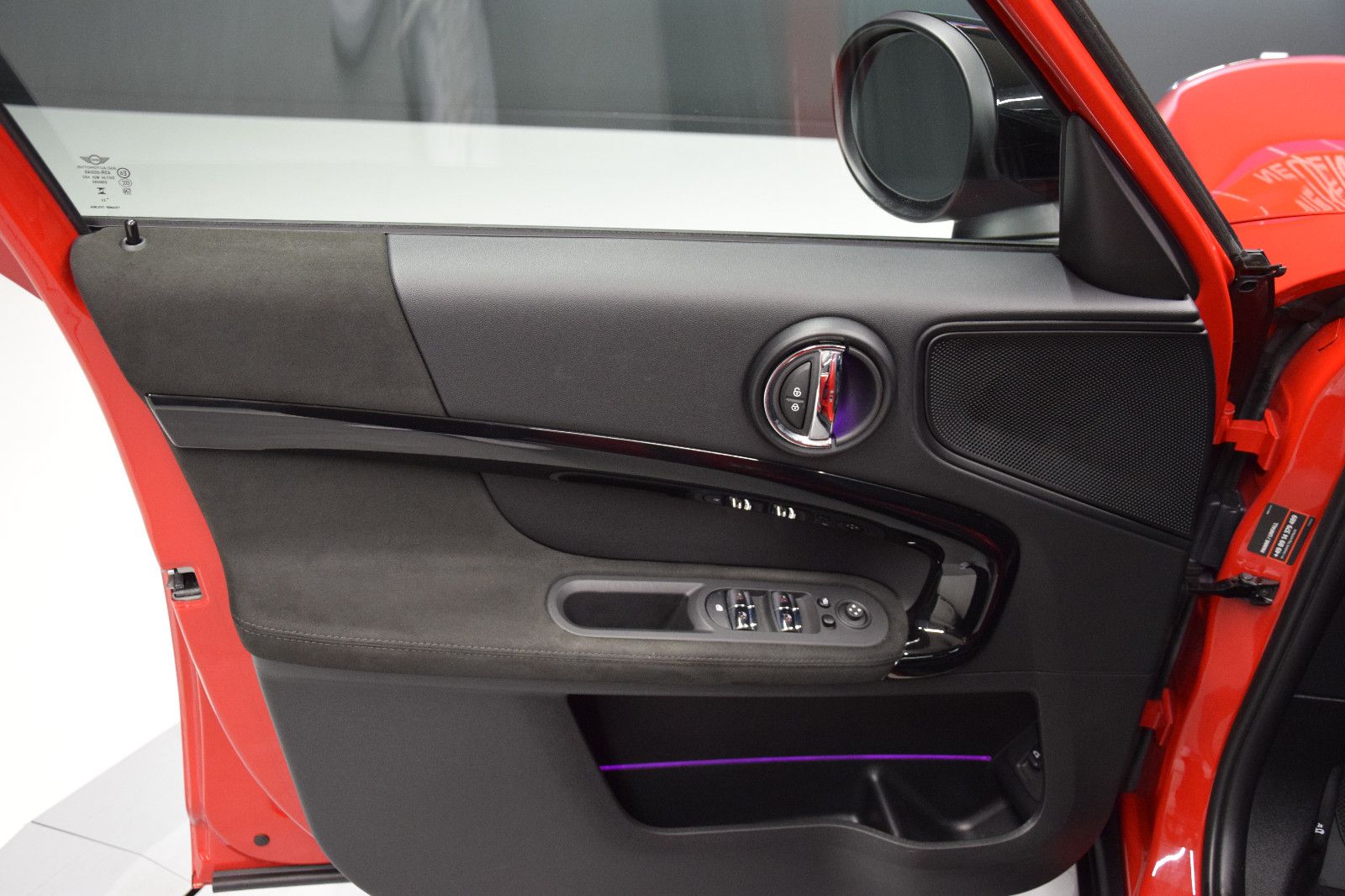 Fahrzeugabbildung MINI Cooper Countryman YOURS Pano HuD Leder AHK Memor