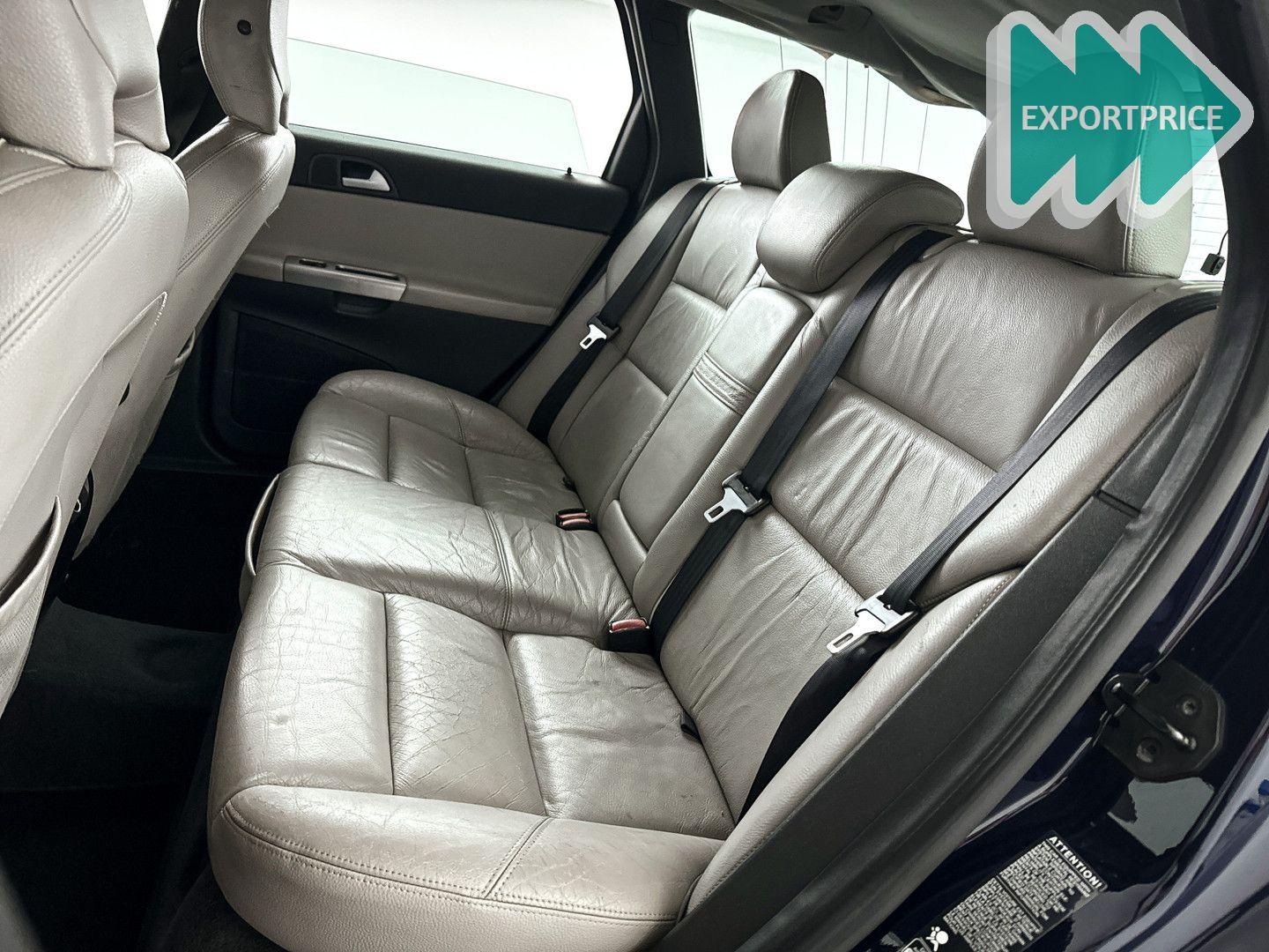 Volvo V50 2004 — photo 10