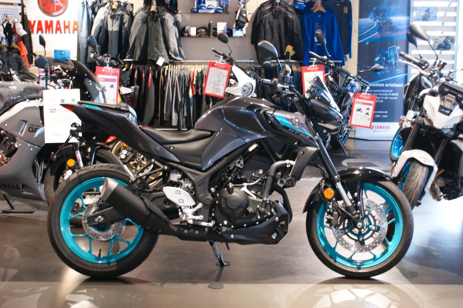 Yamaha MT03 TZ 12.2024 über 500€ an Zubehör verbaut